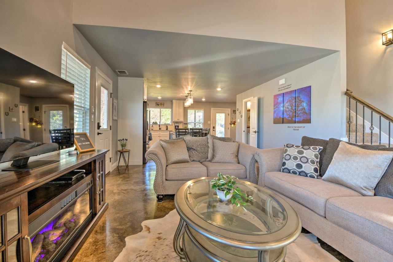 Granbury Home With Hot Tub And Furnished Patio! Екстериор снимка