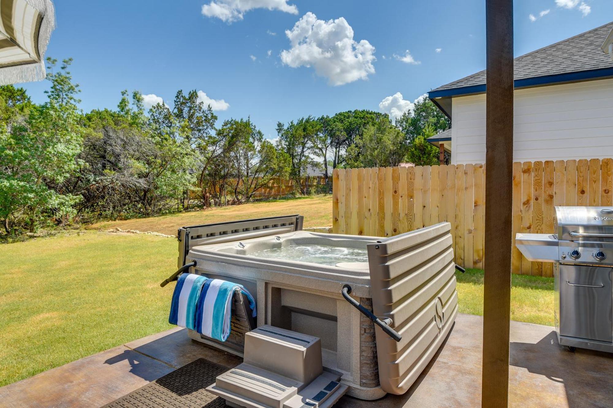 Granbury Home With Hot Tub And Furnished Patio! Екстериор снимка